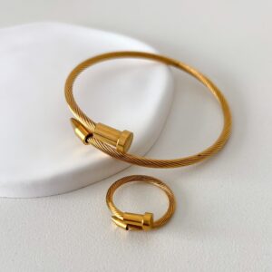 Set anillo clavo y brazalete clavo