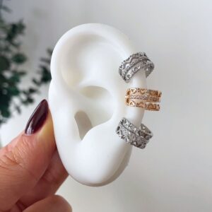 Mini Earcuff de Corazoncitos